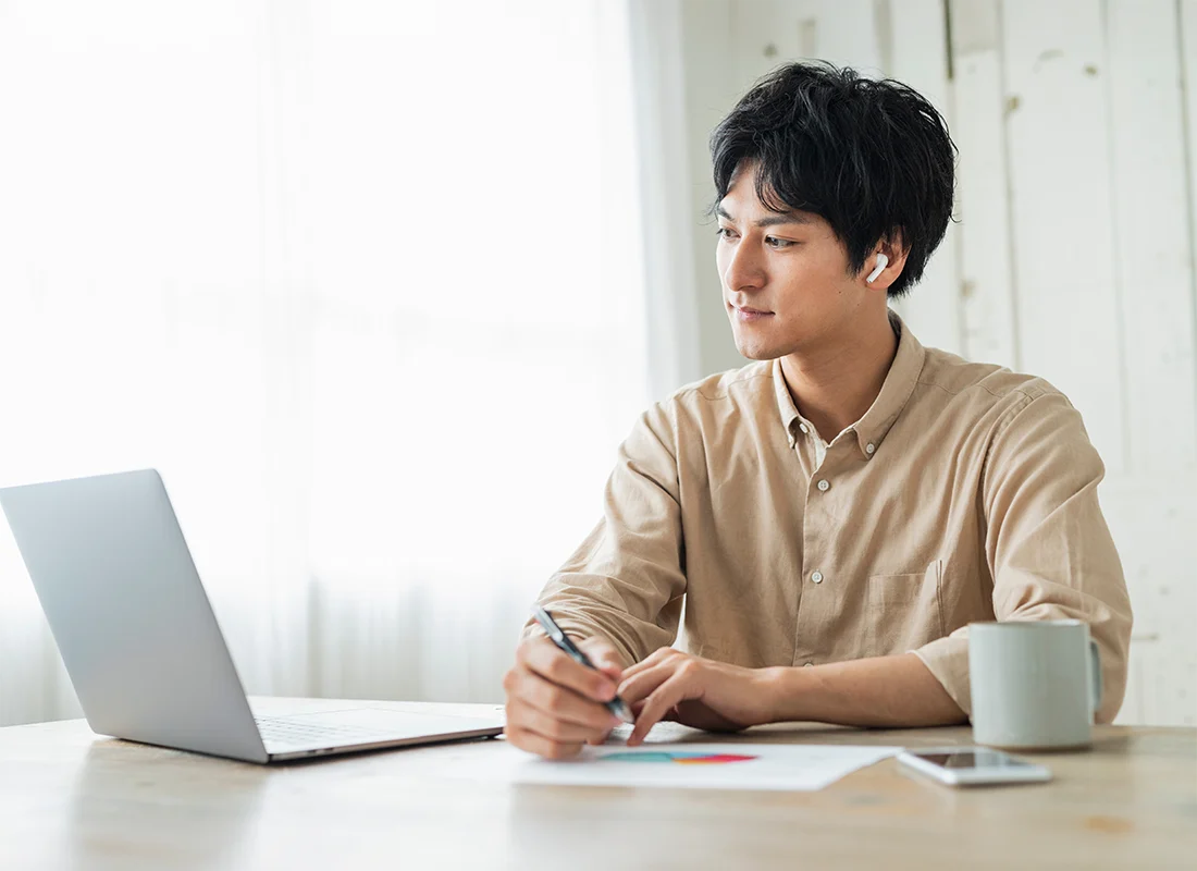 one-man-working-remotely-cat